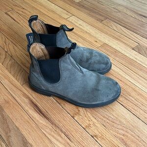 Australian Size 3 Blundstones (kid size 5.5-6) insole measures 9”